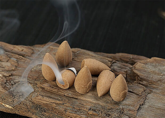 Image of some common incense cones.