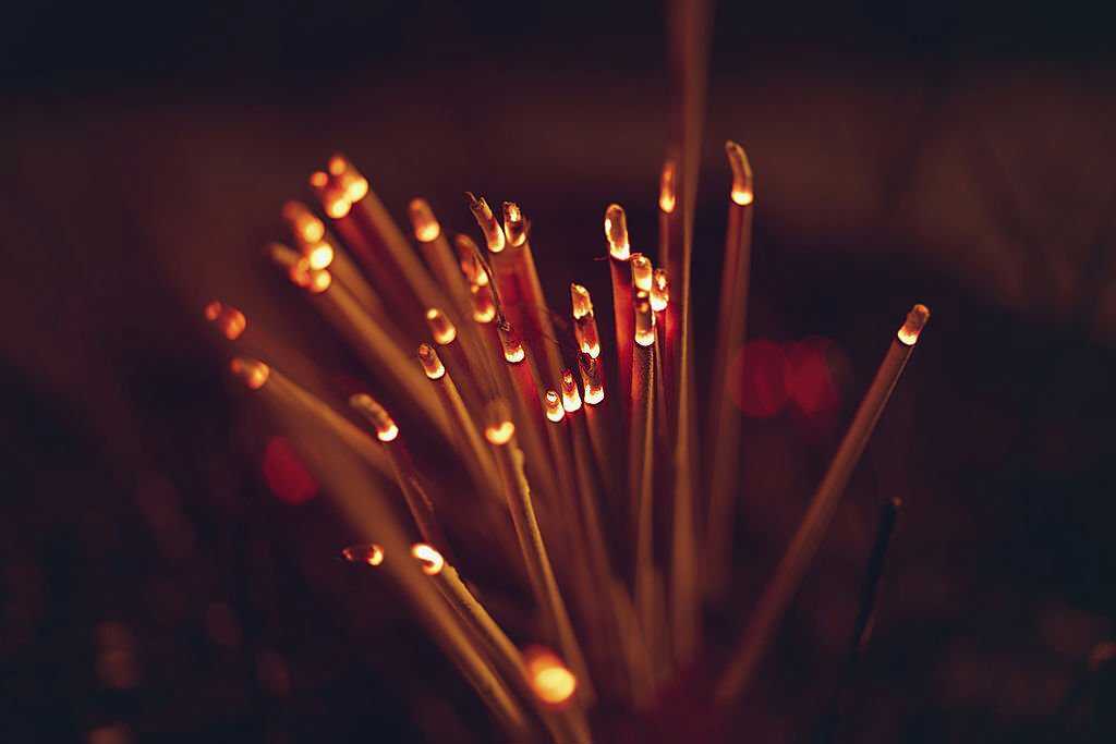 Incense don't stay lit spiritual meaning Incense don't stay lit can have some spiritual meaning - that can be up to you.