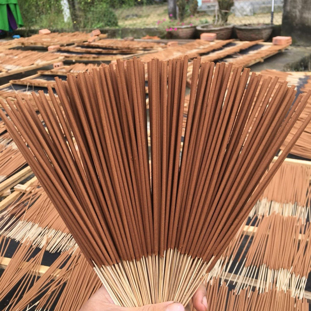 Cinnamon incense is often used to amplify the energy of the Third Eye chakra.