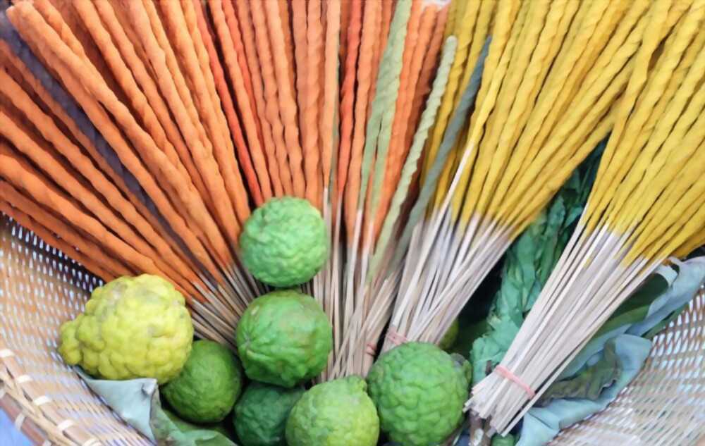 bergamot incense Soothe your creative spirit with the calming aroma of Bergamot incense.