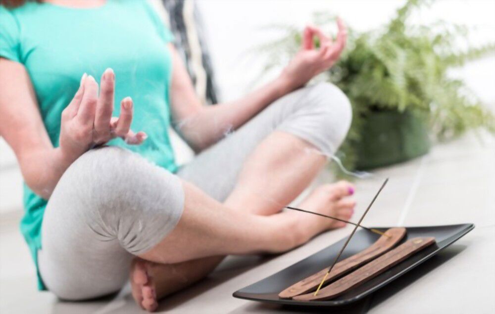 scent of Satya Super Hit incense Enjoy the soothing scent of Satya Super Hit incense, perfect for relaxation and meditation!