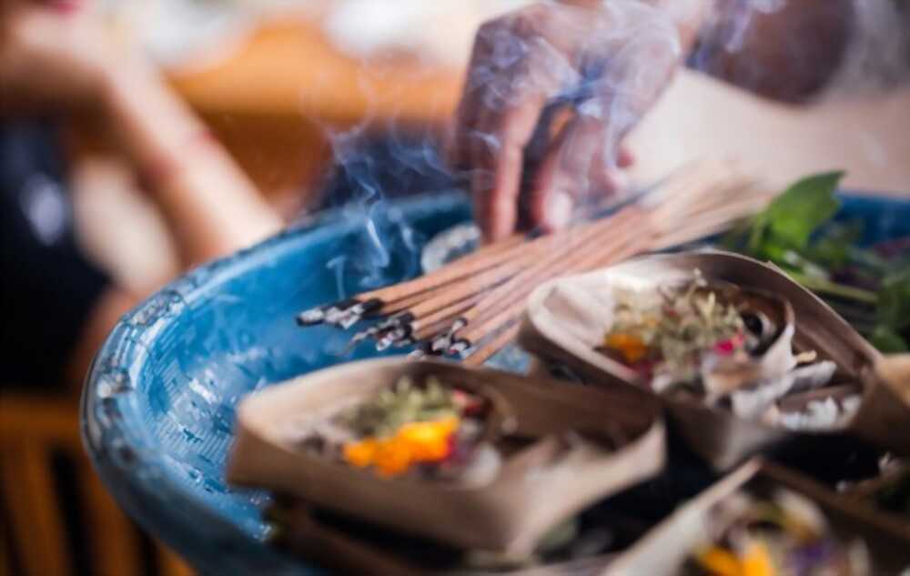 How to Cleanse Your Room and Yourself with Incense: Detailed Step-by ...