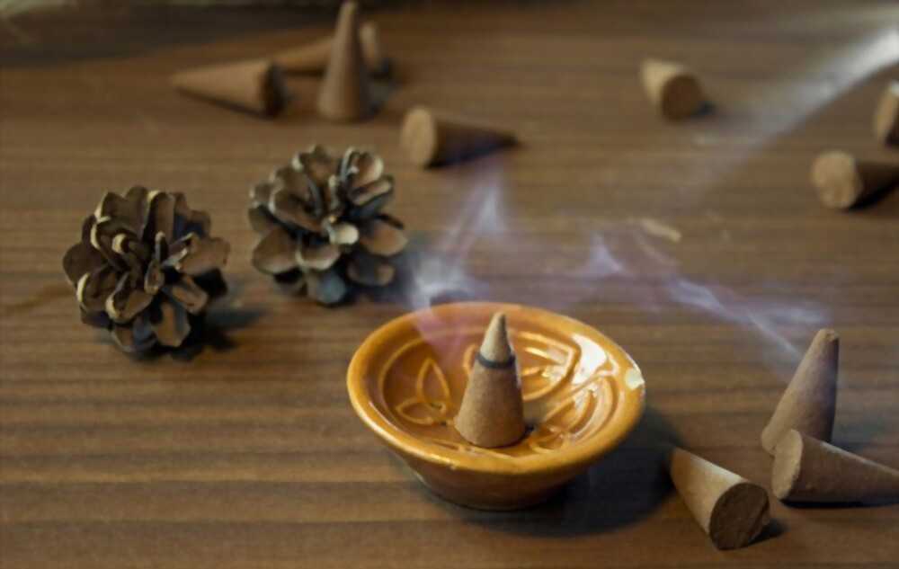 burn incense cones in a plate or bowl You can burn incense cones in a plate or bowl.