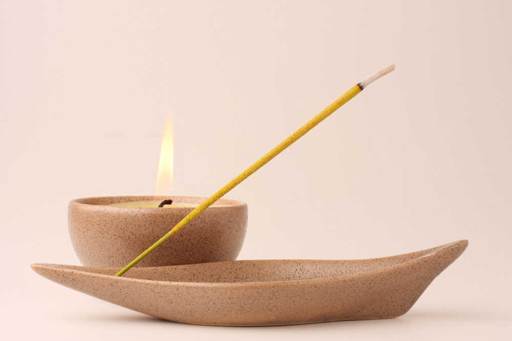 Ylang ylang incense used in spa salons Ylang ylang incense is the favorite incense used in spa salons.