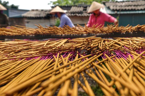 Yellow incense is the most popular type today