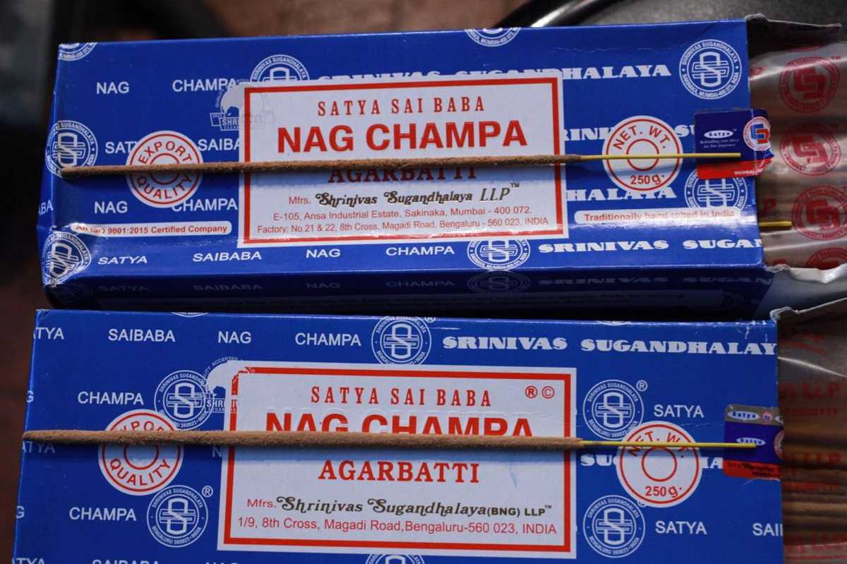 Two products of Nag Champa incense Two products of Nag Champa incense come from 2 different companies.