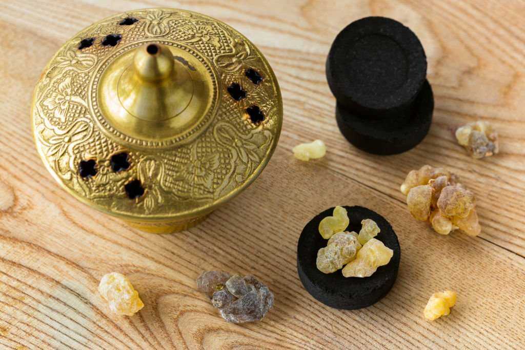 Frankincense incense burn on coal Frankincense incense is usually burned on coal.