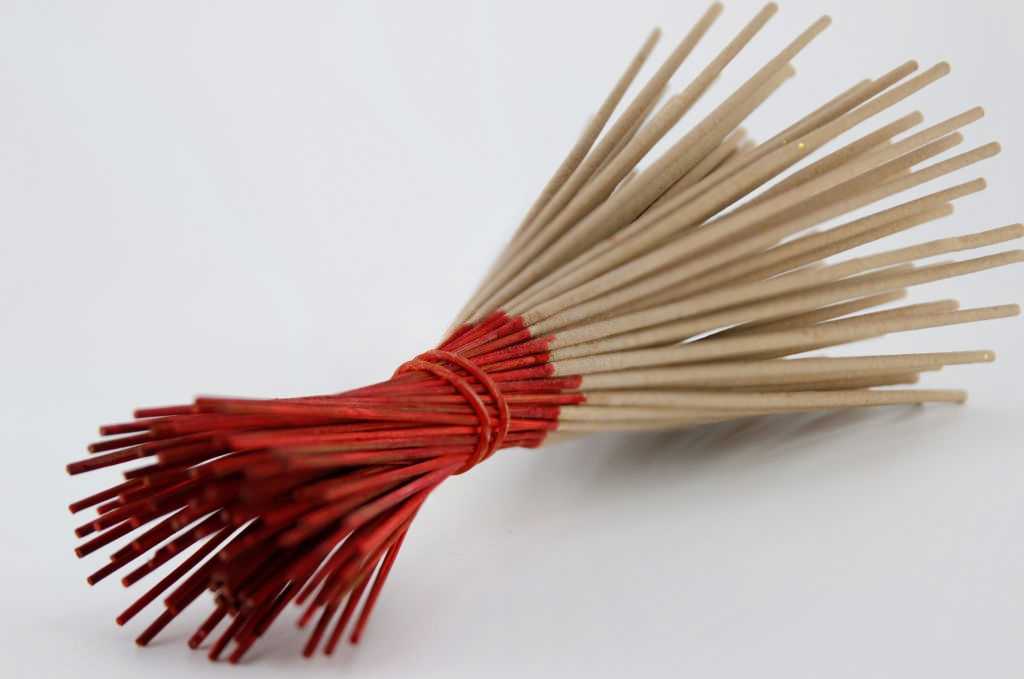 Coconut incense with gray color Coconut incense with natural gray color.